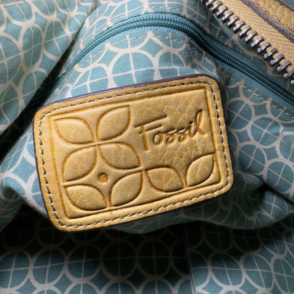 Fossil Bag Yellow Leather Shoulder Bag Embossed Floral Rose Tooled Boho VTG Y2K - Picture 5 of 11